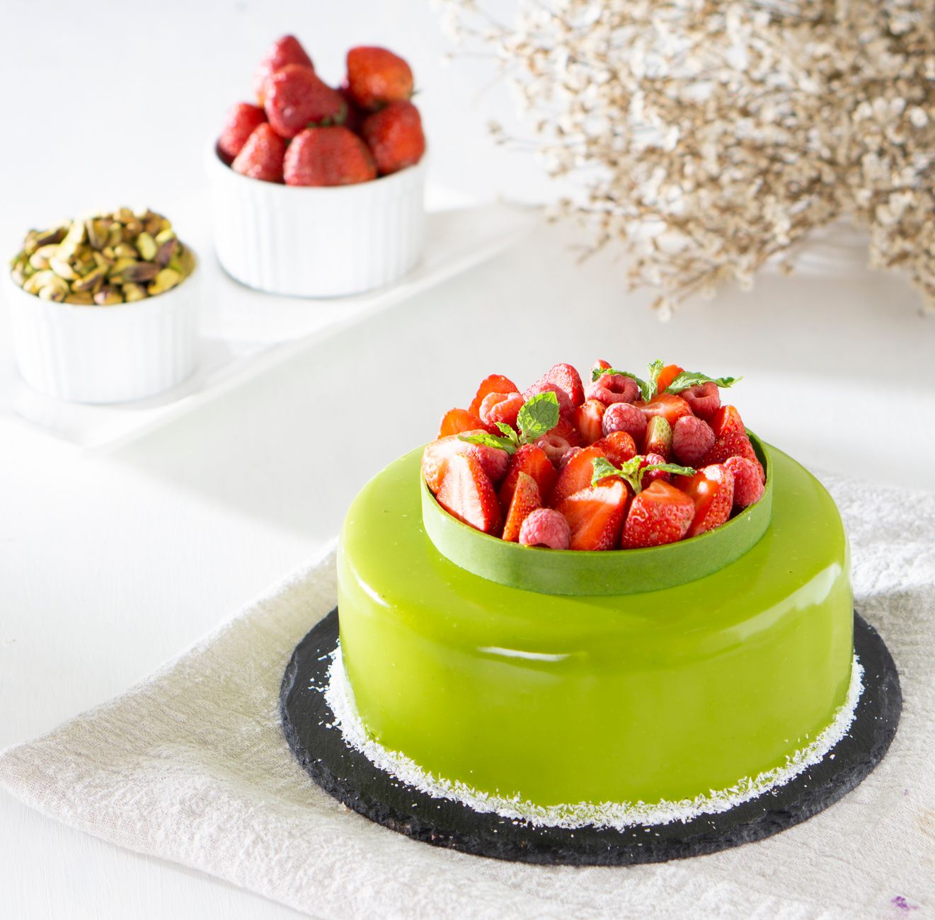 Fotó: Pisztáciás-meggyes mousse torta